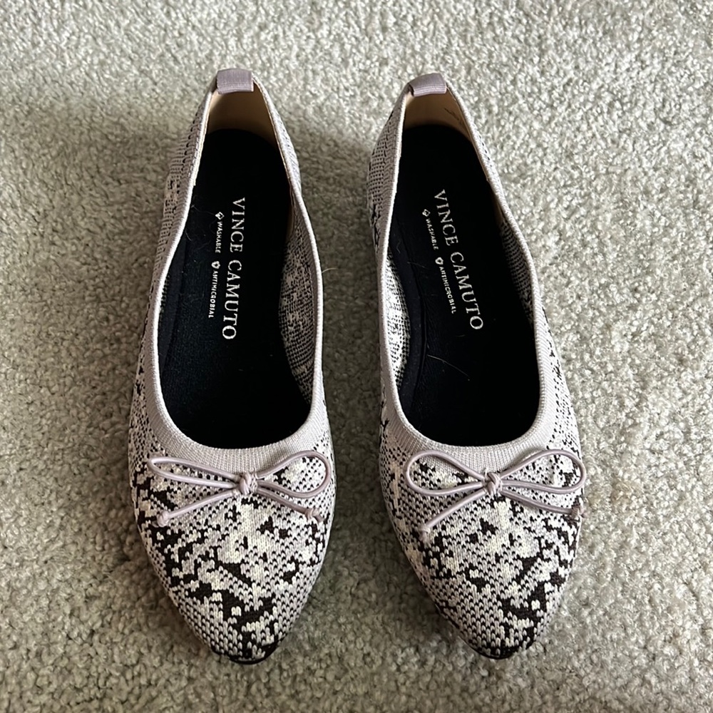 Vince Camuto Balet Flats